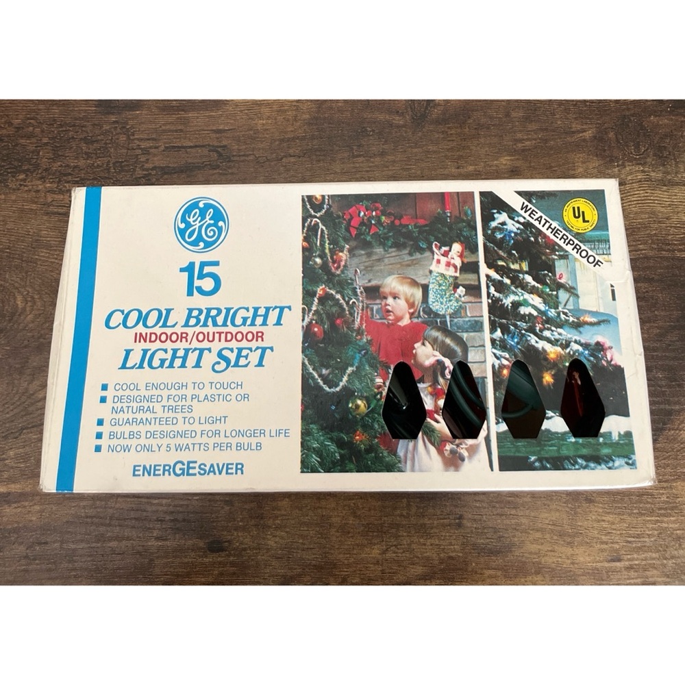 Vintage GE Cool Bright Indoor/Outdoor Light Set 15